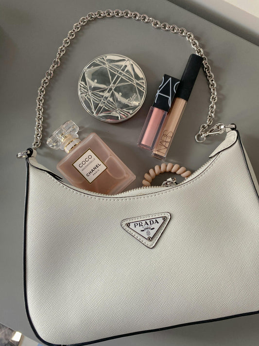 The Benefits of Keeping Your Purse Organized